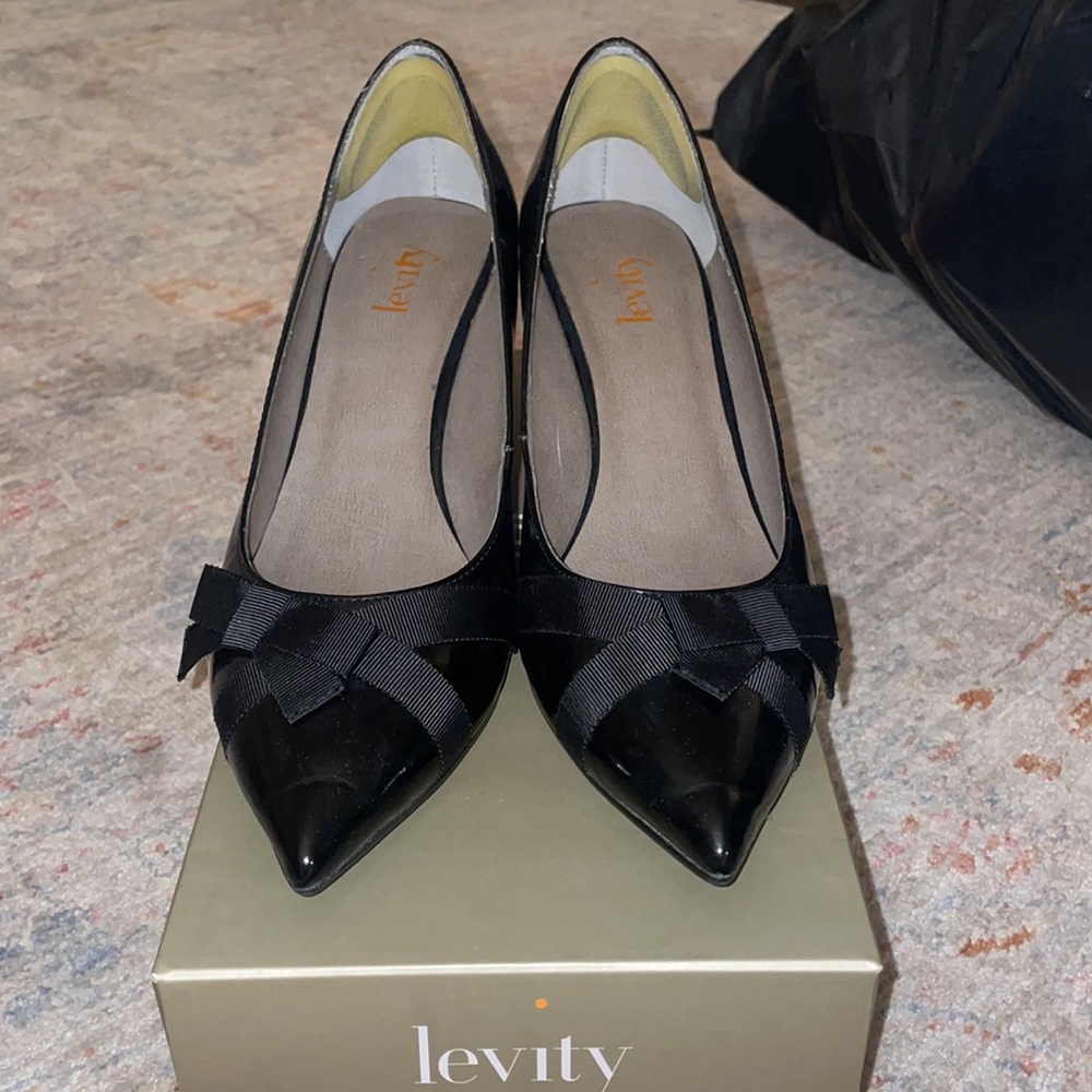 Levity Bow Heels